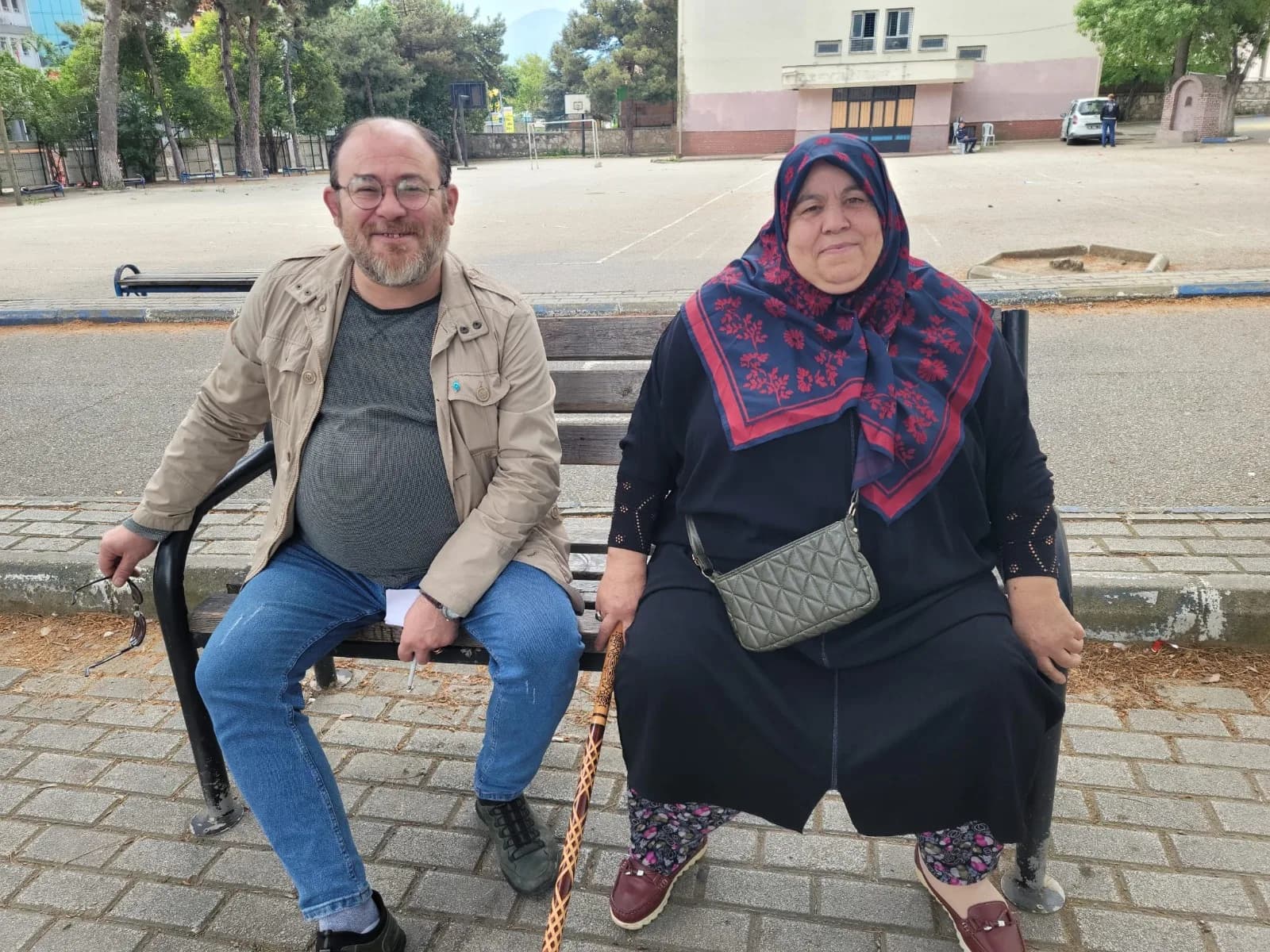 Özlemek başka şeymiş, Annem...